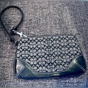 Coach Wristlet Small